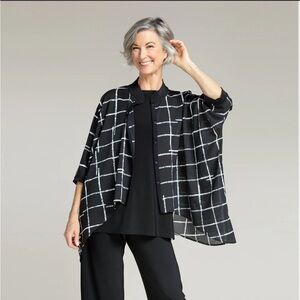 SYMPLI Whisper Boxy Shirt Pattern size 8 Preppy Business Casual